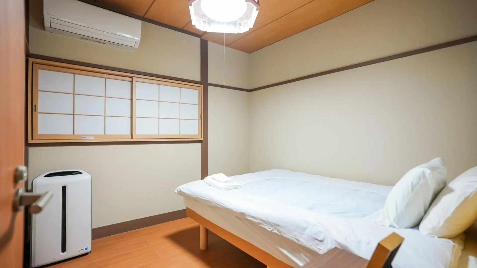 Asakusa 5 Chome Kazenoitsu Home Tokyo 0*,  Japan